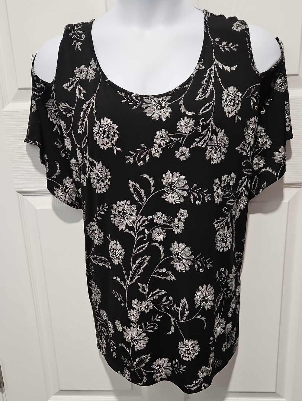 Catherines Black Cold-Shoulder Floral Blouse